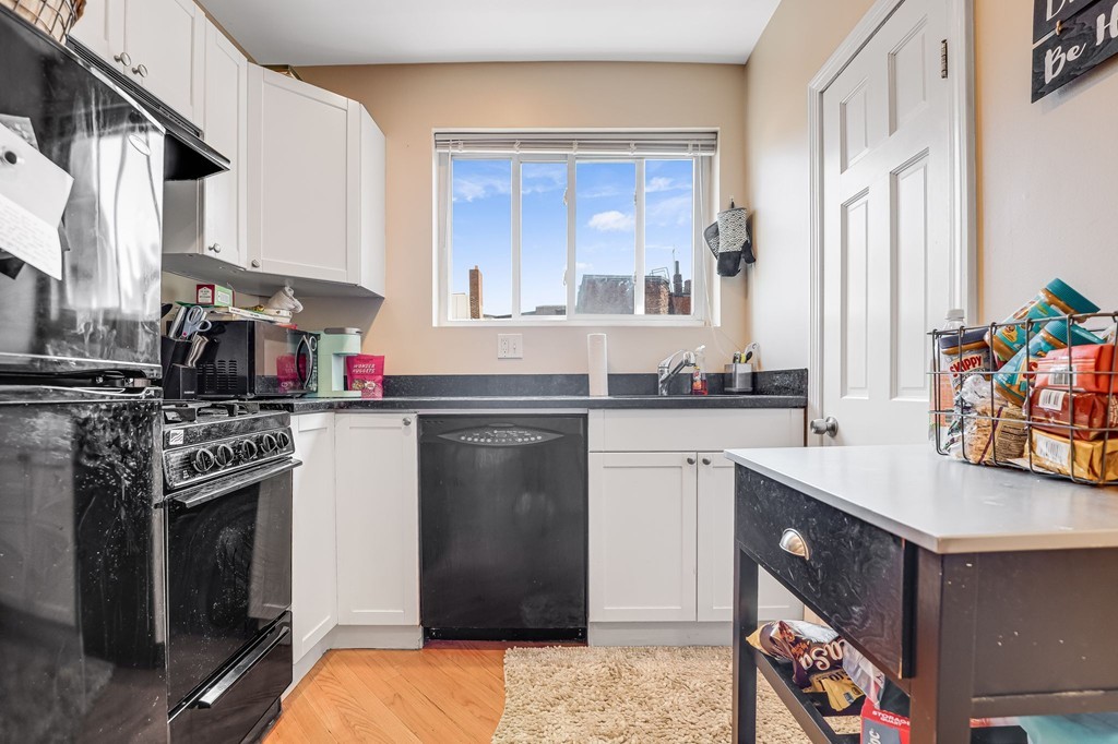 149 Endicott, North End