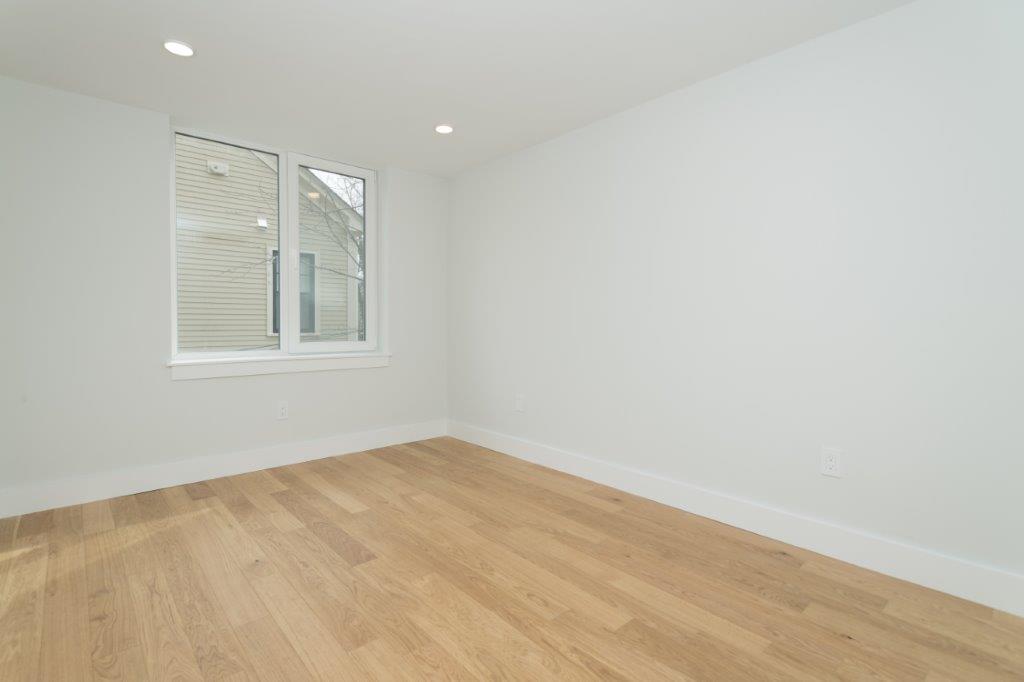 334 Harvard St, Mid-Cambridge