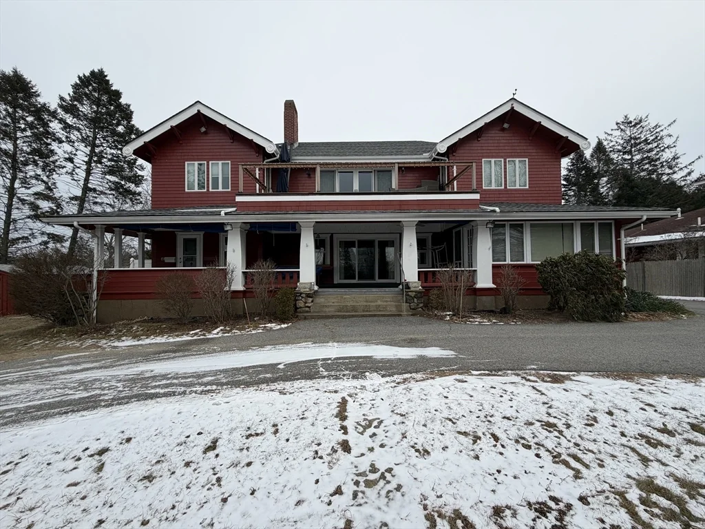 630 Washington St, Gloucester