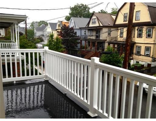 55 Kenmere Rd, Medford