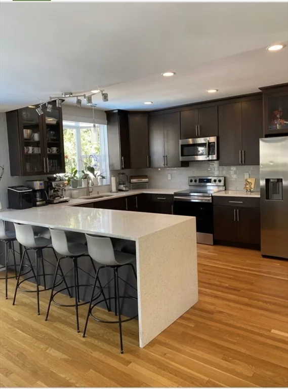 15 Campbell Rd, Arlington