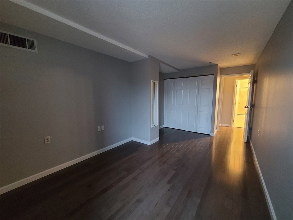 357 Commercial St, North End