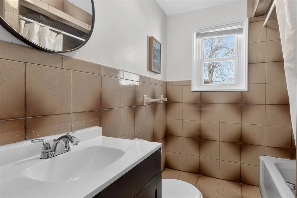 41 Prescott St, Everett