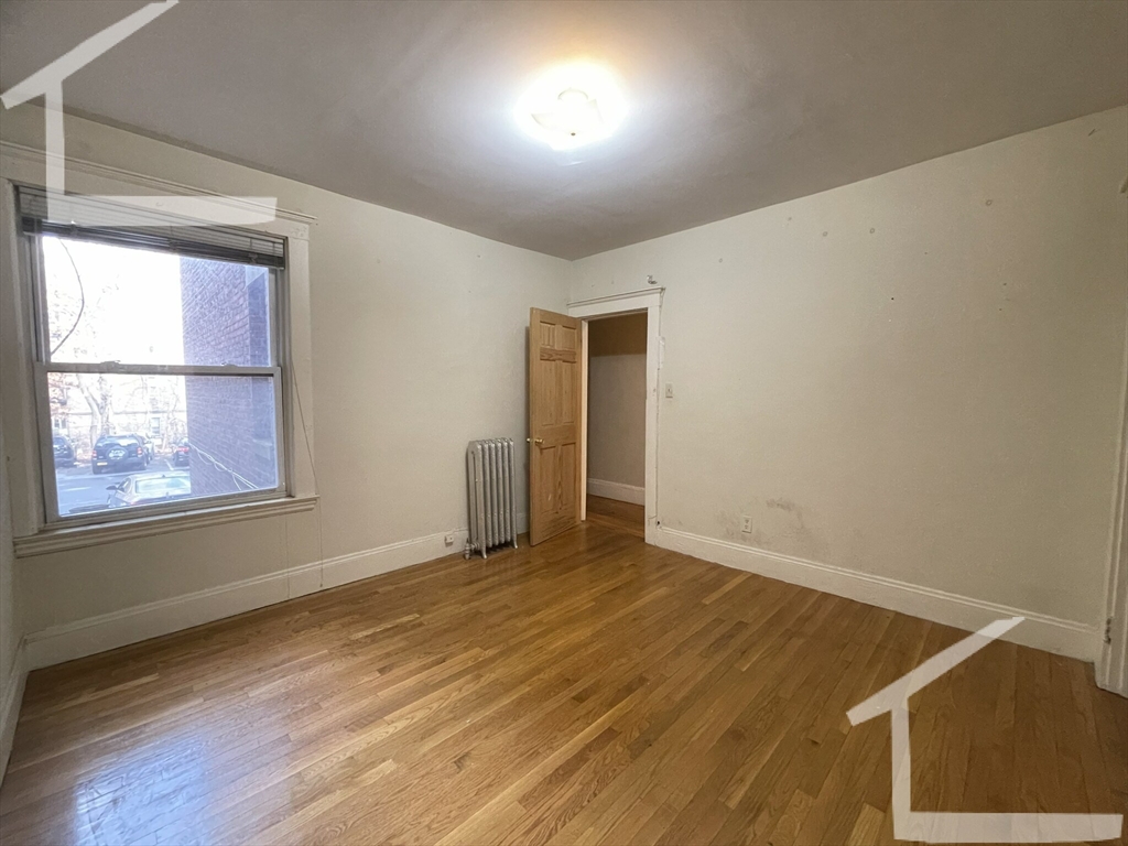 192 Kelton St, Allston