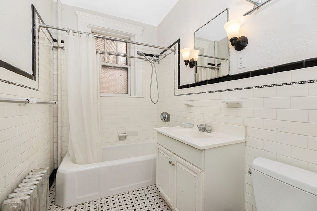 2 bed, 1 bath apartment for rent at 3 Newport Rd Unit 3, Porter Square — photo 6 of 9