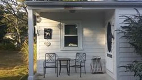 206 Cadmans Neck Rd, South Westport