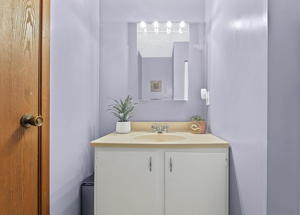 38 Rocky Nook, Malden