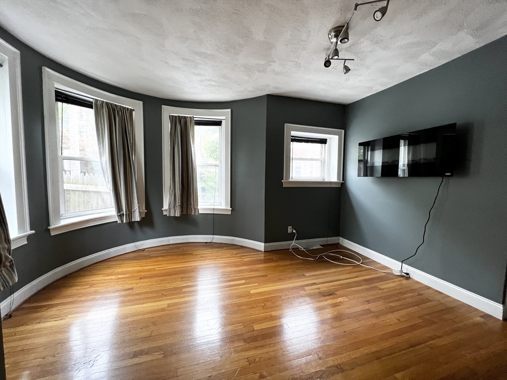 8 Edwin St, Dorchester