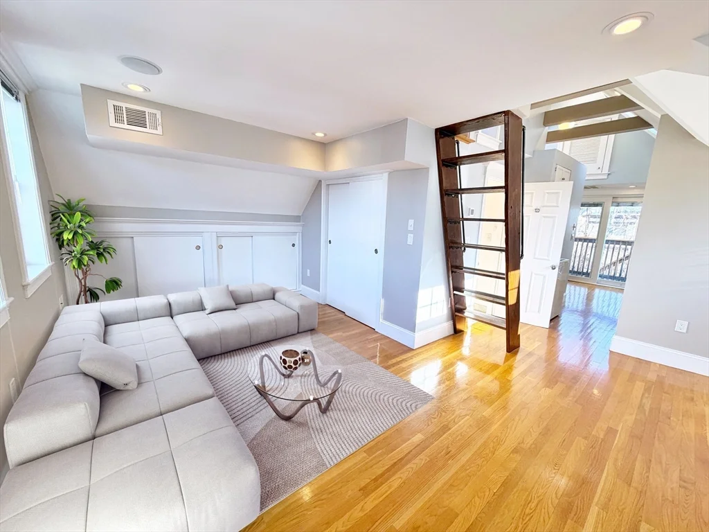 37 Fenton St, Dorchester