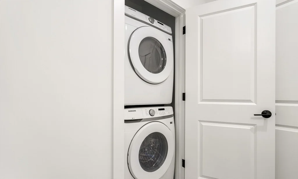 600 Broadway, Everett