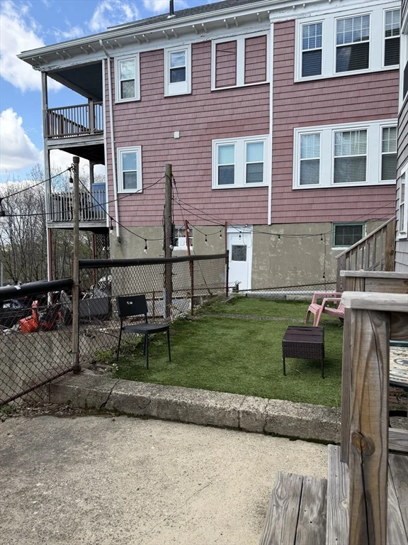 68 Thomas Park, South Boston