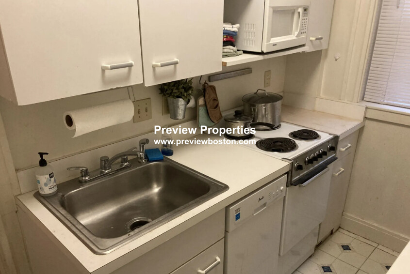 1999 Commonwealth Ave, Brighton