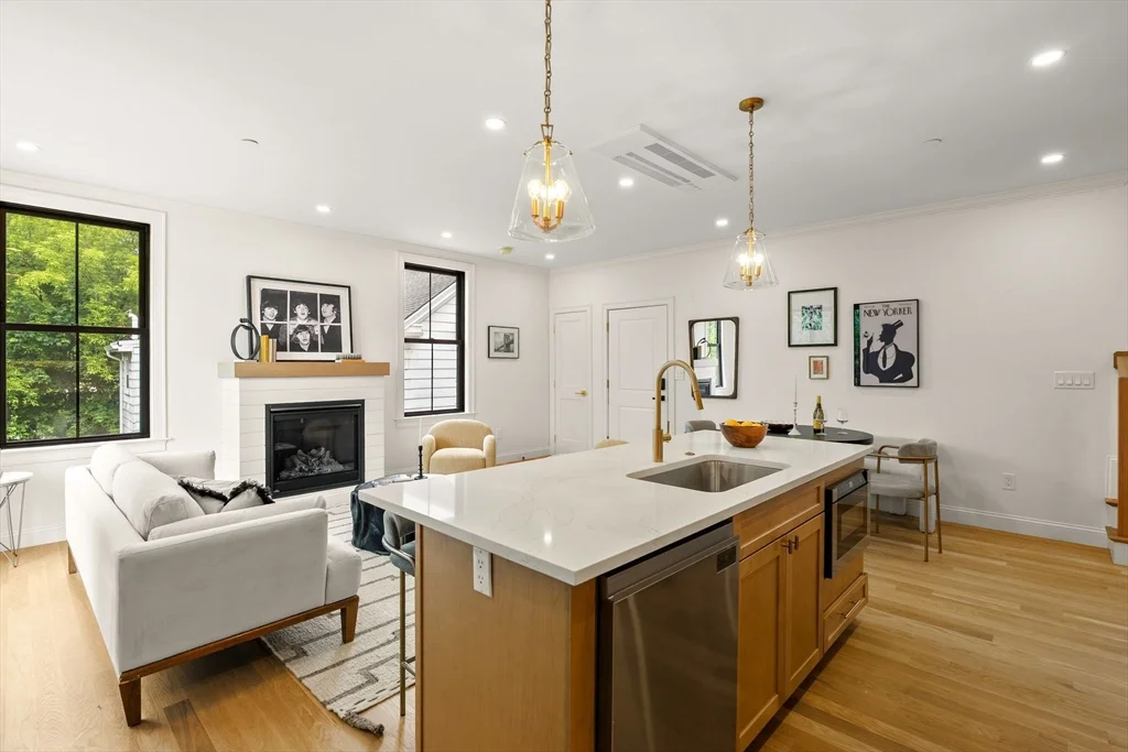 27 Shepard, Brighton
