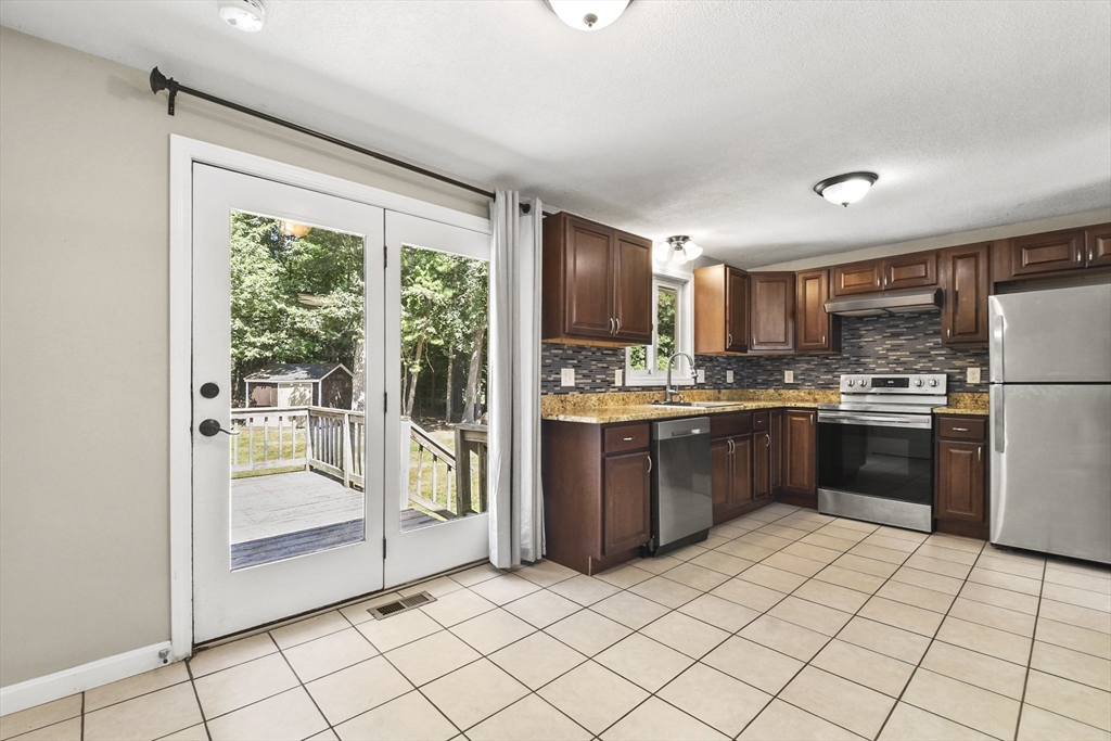 10 Lawndale Rd, Mansfield