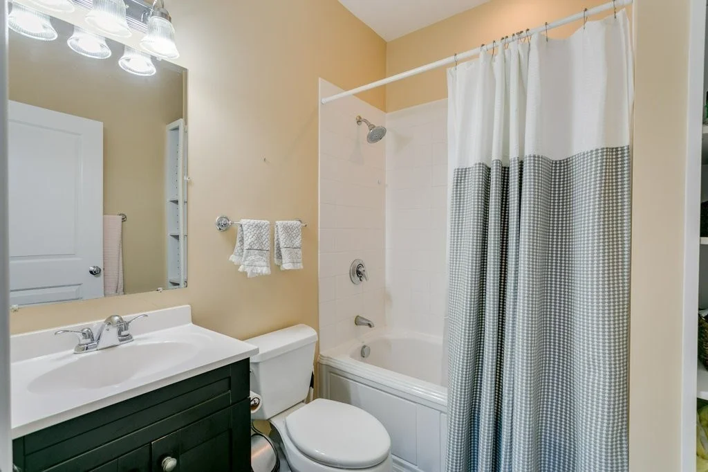 18-20 Knowlton St, South Boston