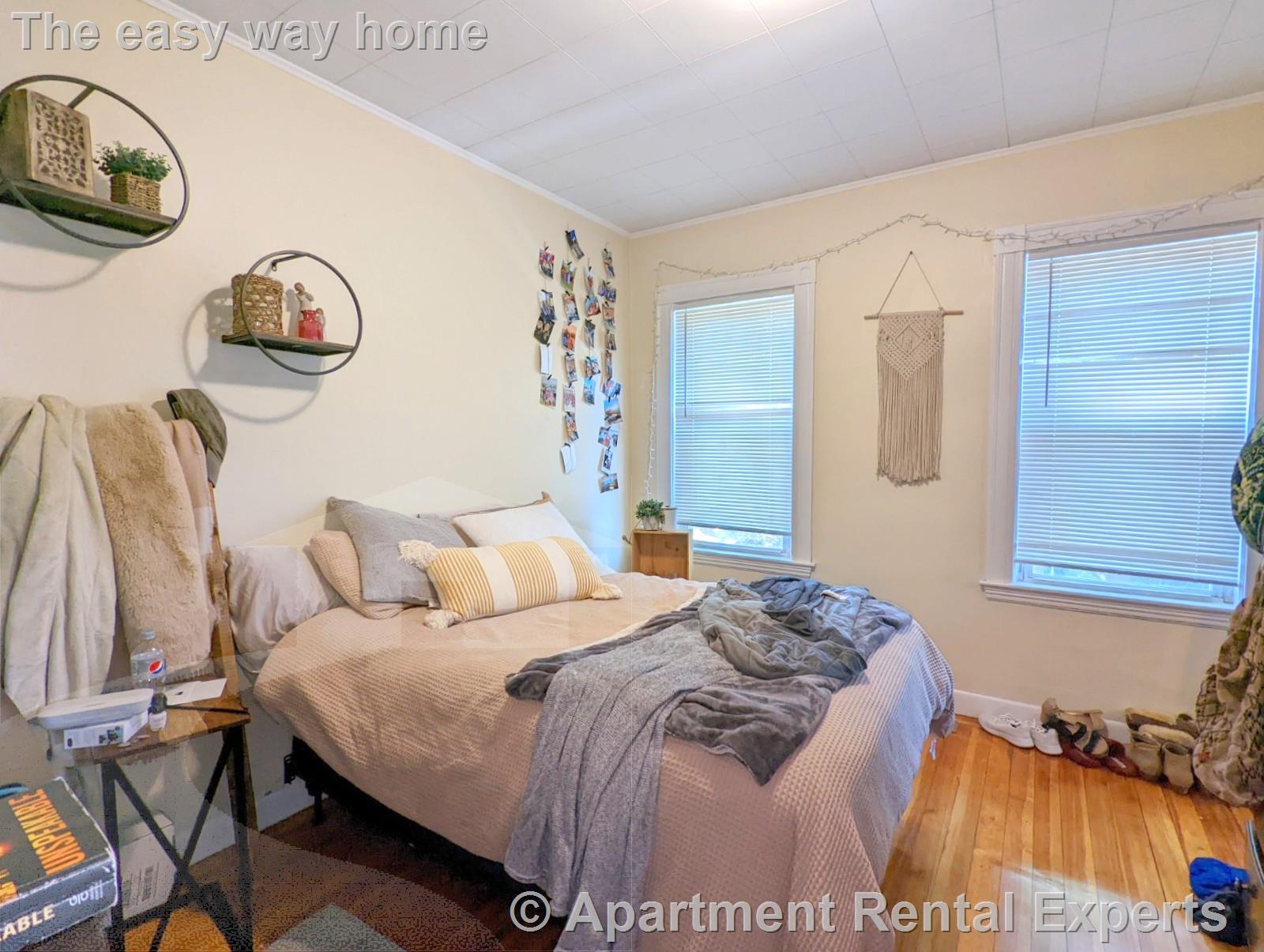 7-9 Belknap St, Teele Square