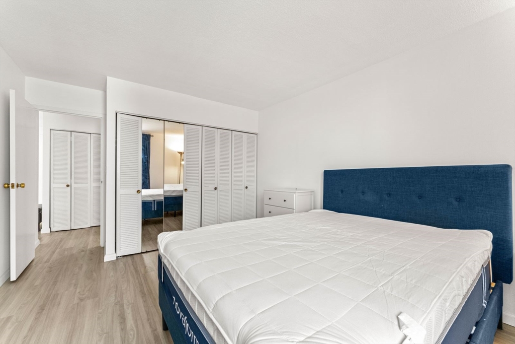 19 Winchester St, Coolidge Corner