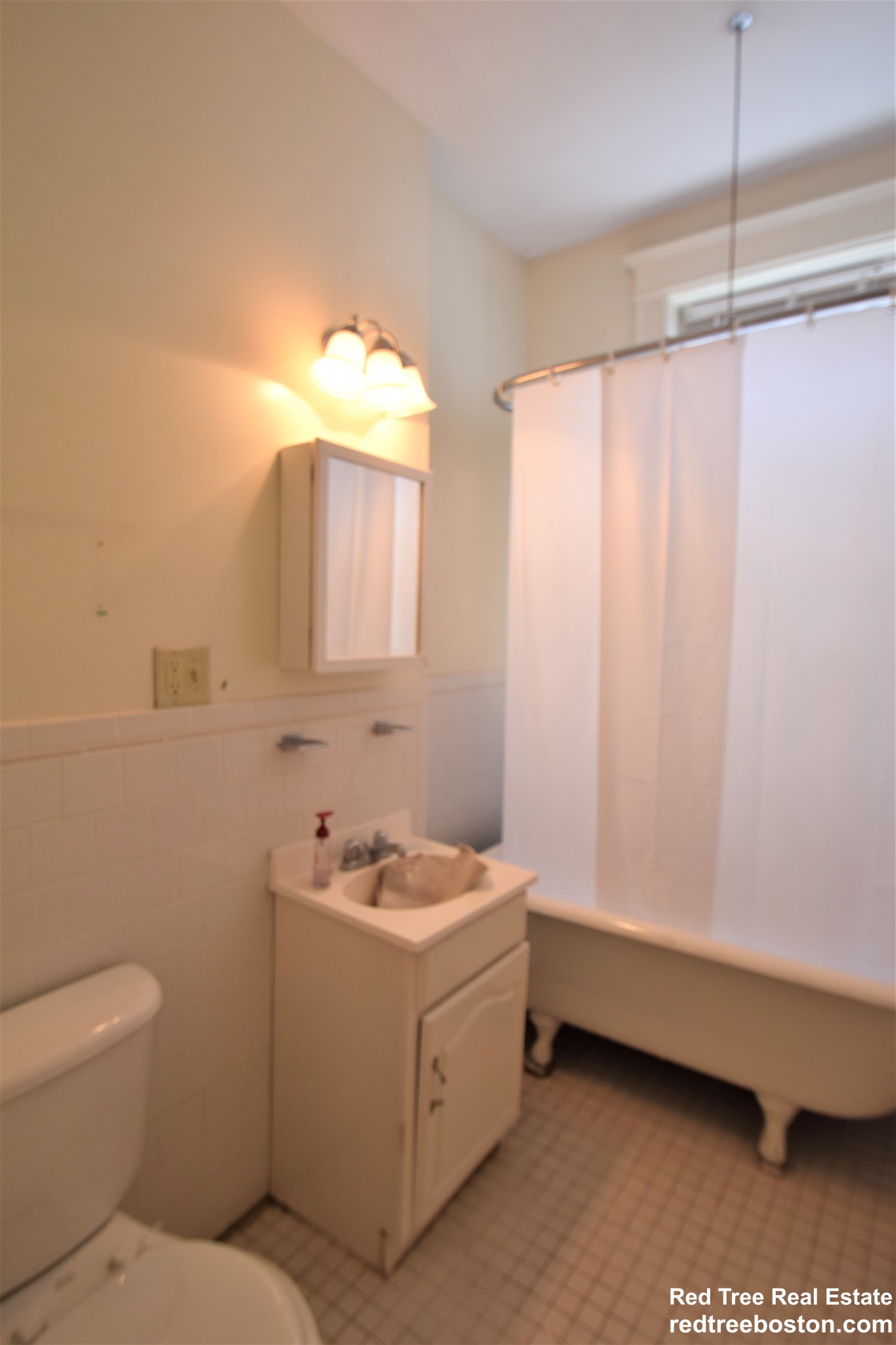 16 Queensberry St, Fenway