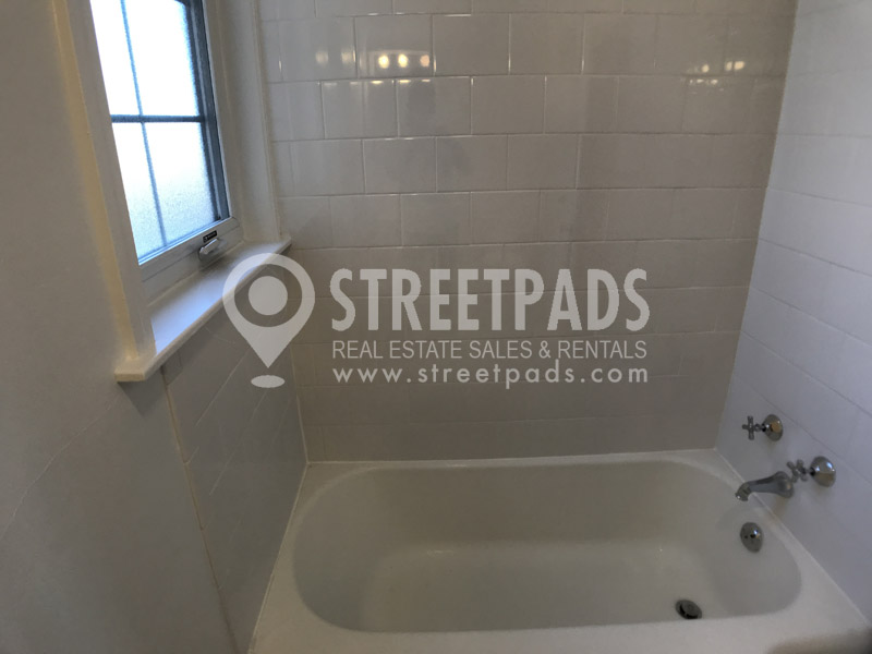 60 Brattle St, Harvard Square