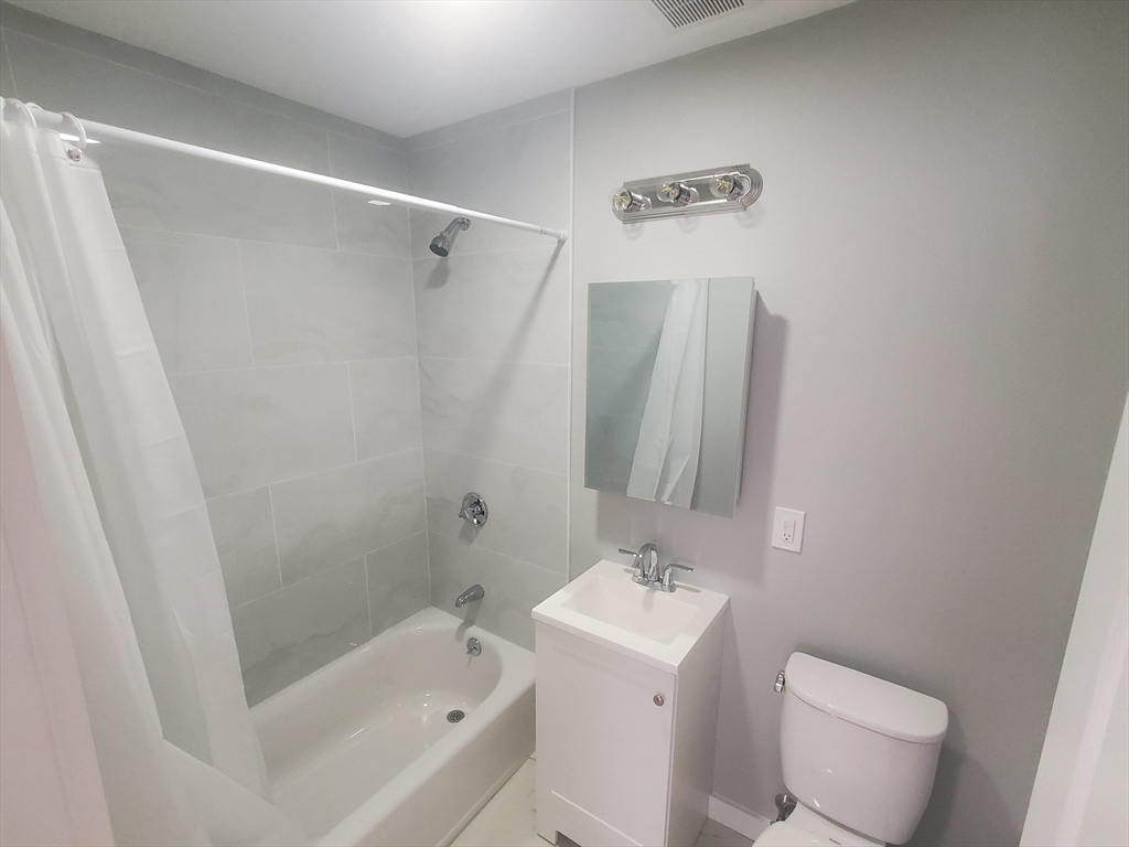 10 Copeland St, Quincy