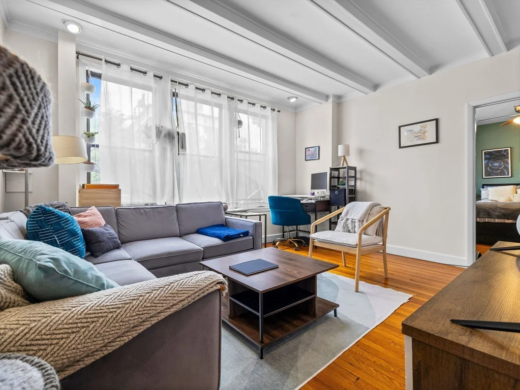 1486 Commonwealth Ave, Brighton