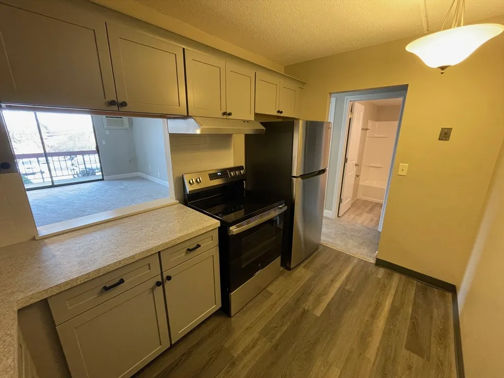 59 Cambridge Rd, Woburn