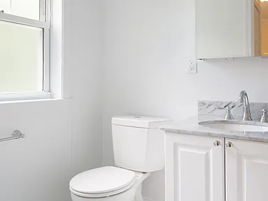 11 Independence Dr, Chestnut Hill