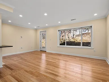 11 Independence Dr, Chestnut Hill