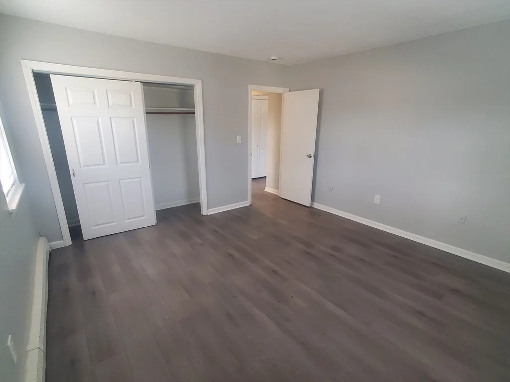 215 Pearl St, Stoughton