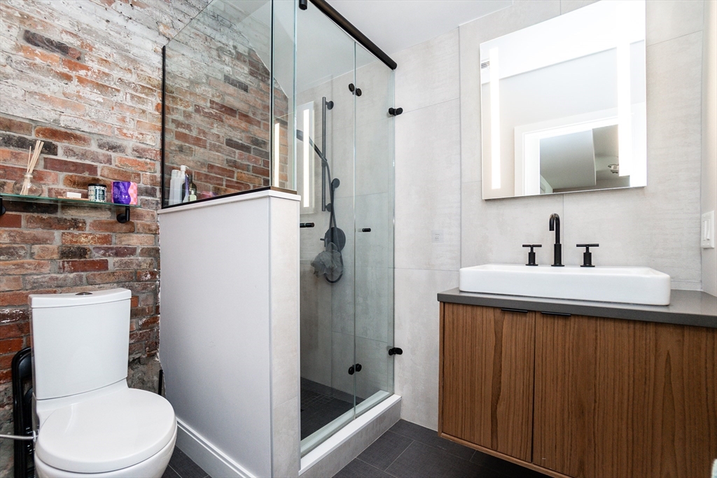 452 W 4th, South Boston