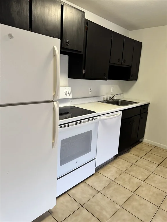 320 Elm St, Southbridge