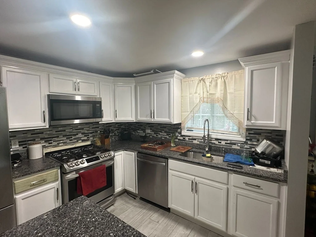 185B Park St, Lawrence