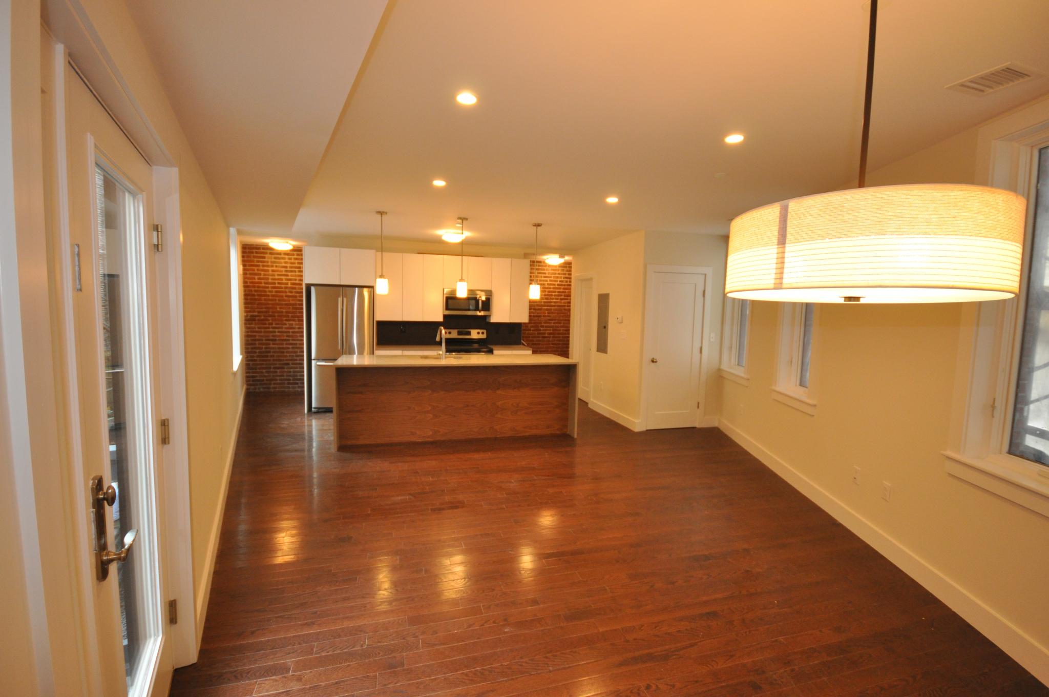 4 bed, 2.5 bath apartment for rent at 20 Sussex St Unit 20, Roxbury — photo 8 of 31