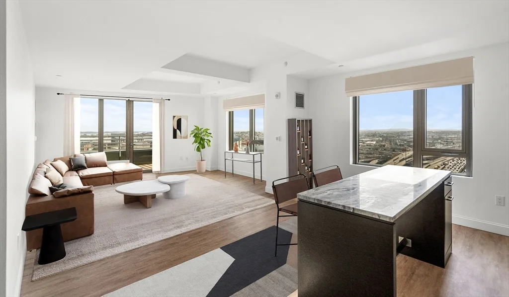 99 Kneeland St, Chinatown