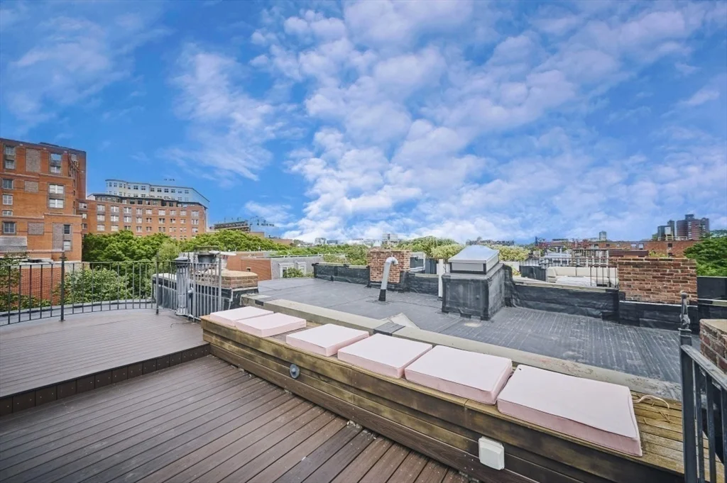 34 Yarmouth St, South End