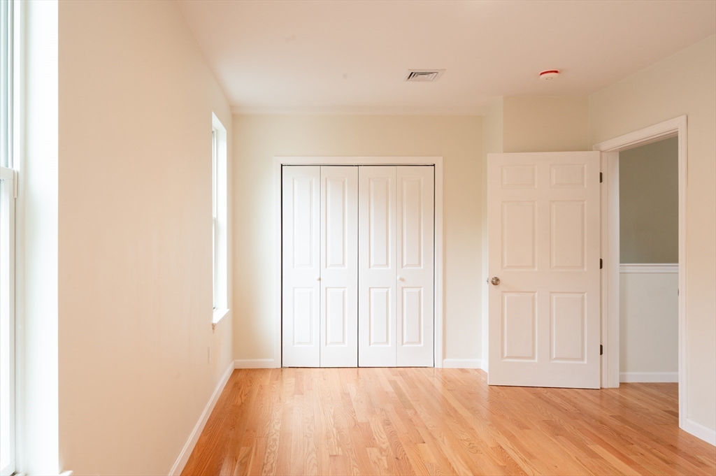 171 Everett St, Allston