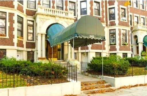 380 Riverway, Mission Hill