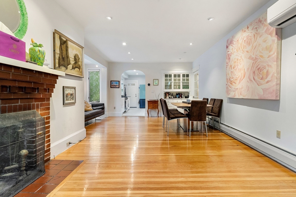 148 Lakeview Ave, West Cambridge