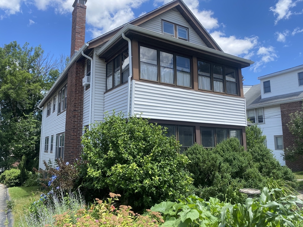 519 Belmont St, Belmont