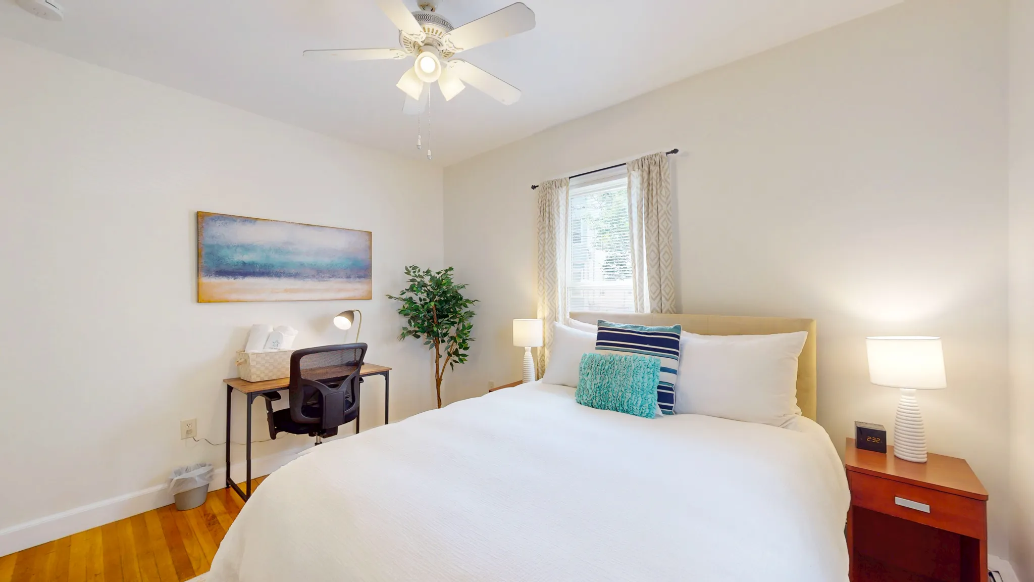 24 Hews St, Riverside