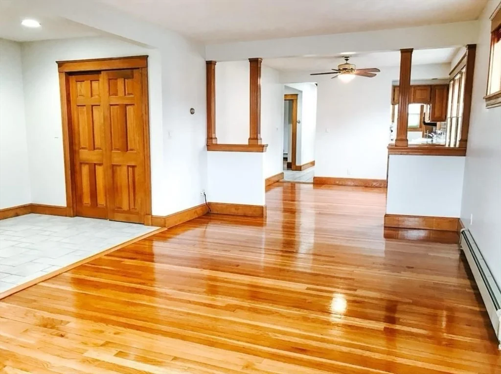 78 Webster St, Medford