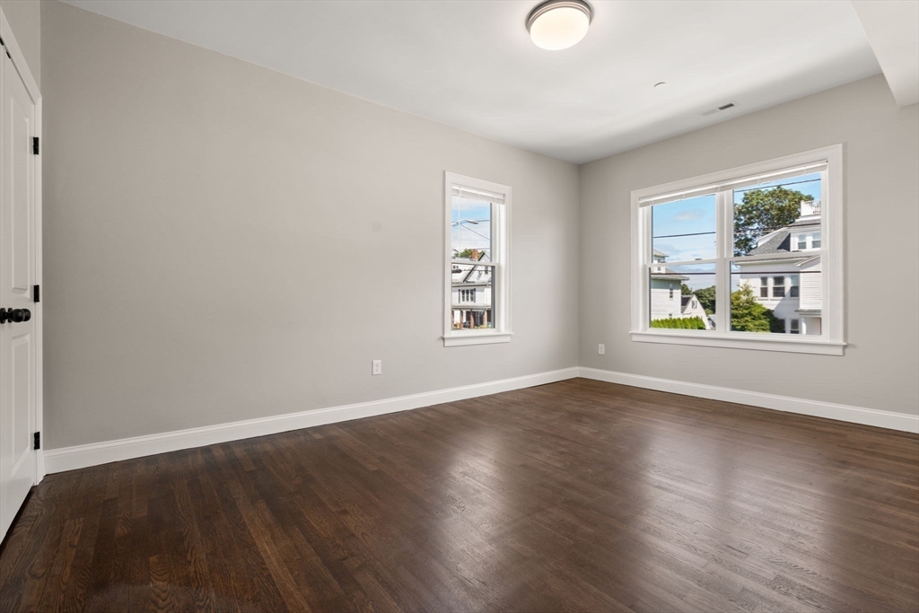 89 Summit Ave, Winthrop