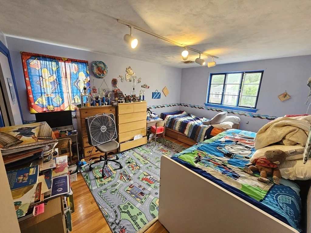 56 Great Meadow Rd, Newton