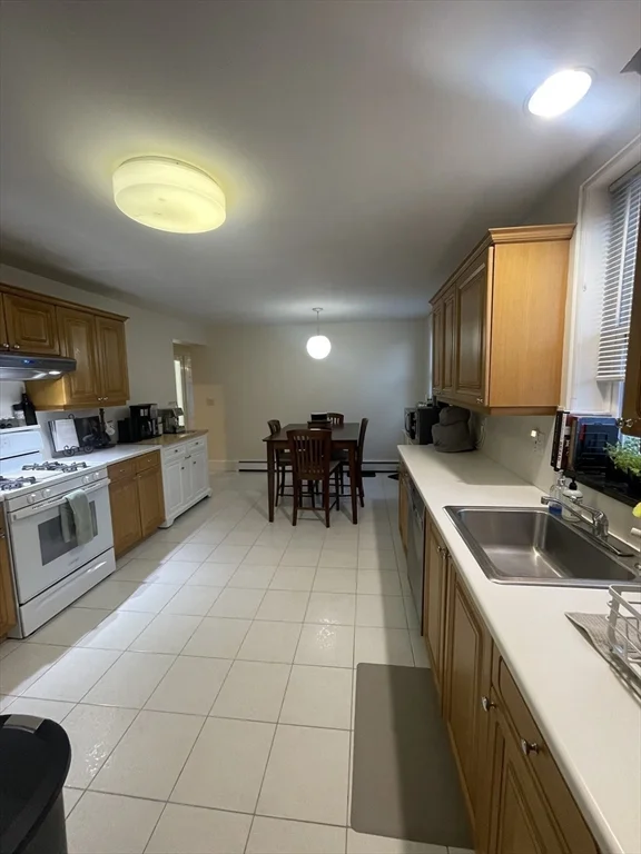 674 Boylston St, Newton Center