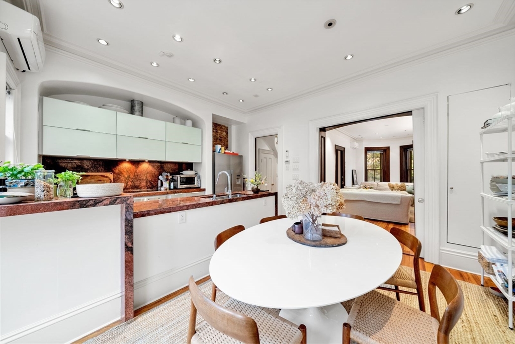 90 Appleton, South End