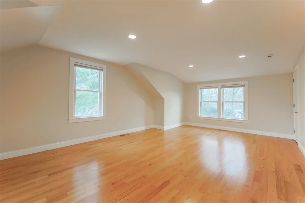 24 Charles St, Westborough