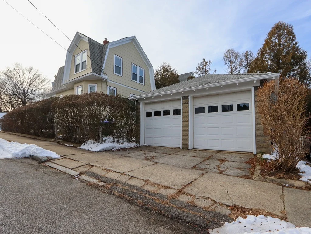 169 George St, Tufts University