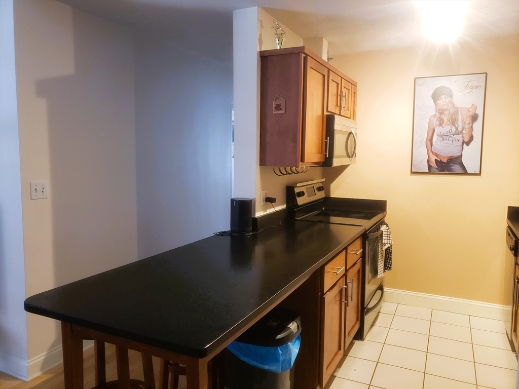 115 Highland Ave, Somerville