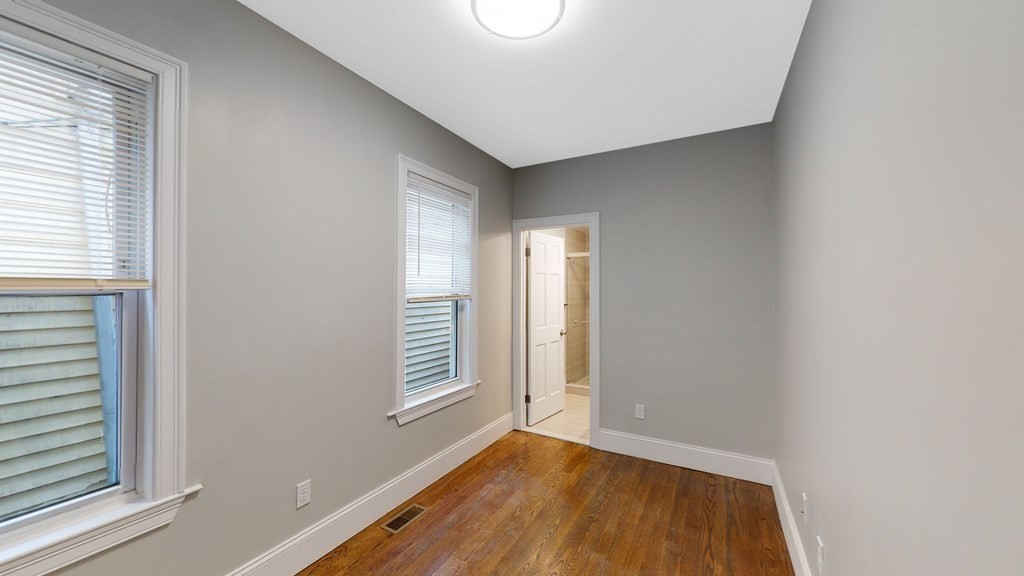 55 Mount Vernon St, Dorchester