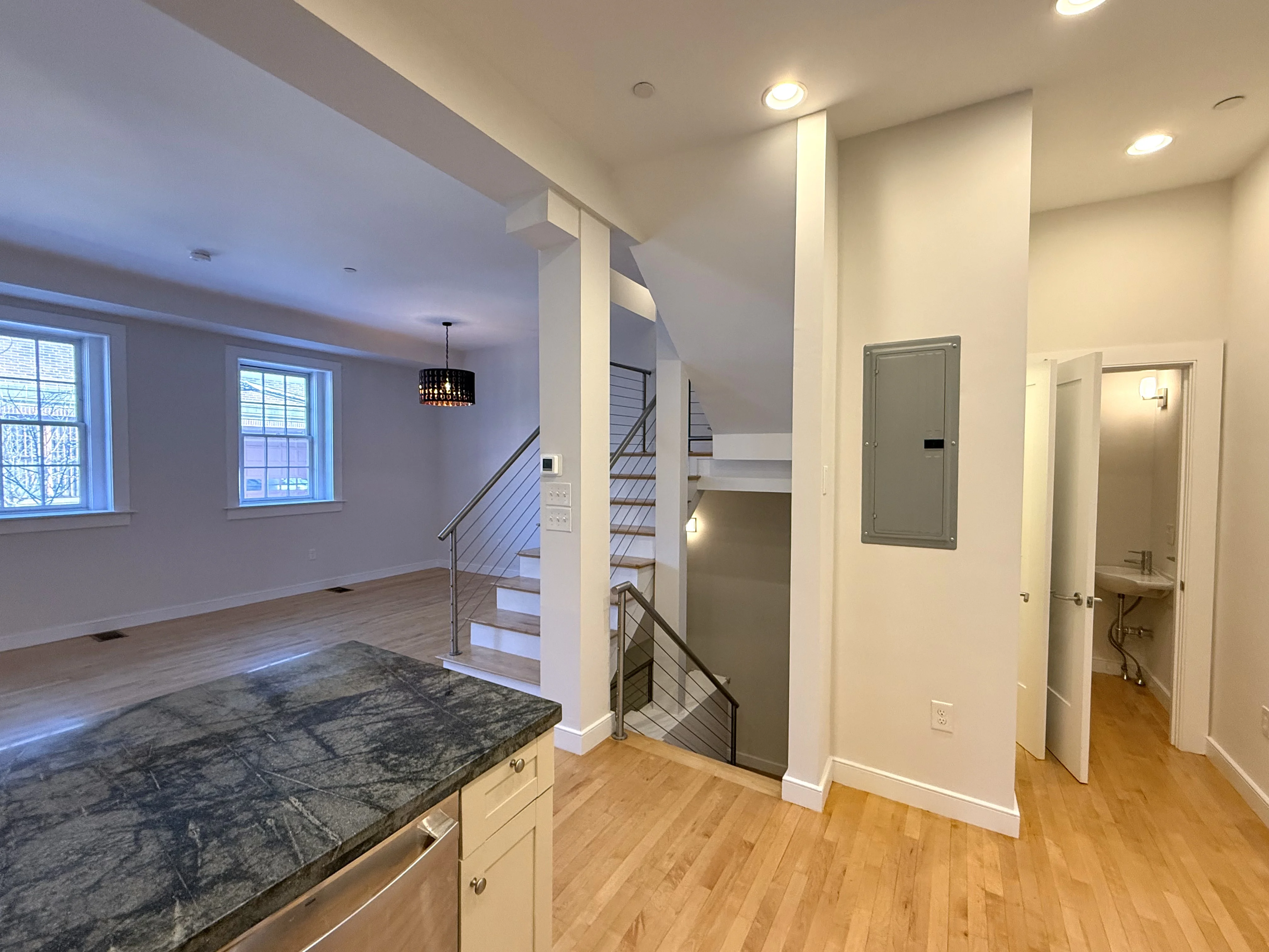 72 Hamilton St, Cambridgeport
